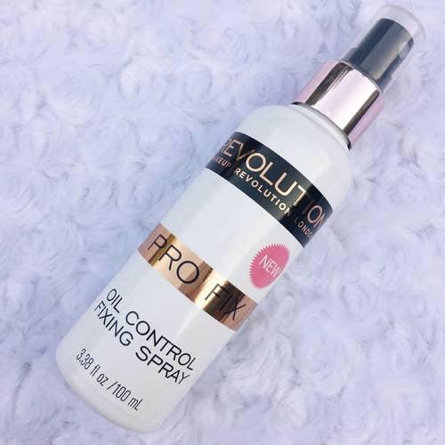 [5029066056207] Revolution Oil Control Fixing Spray